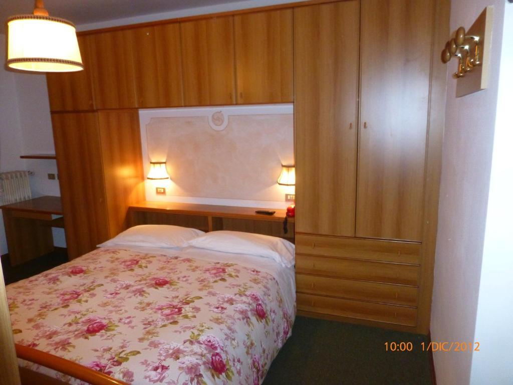 Hotel San Giovanni Vigo di Fassa Eksteriør bilde