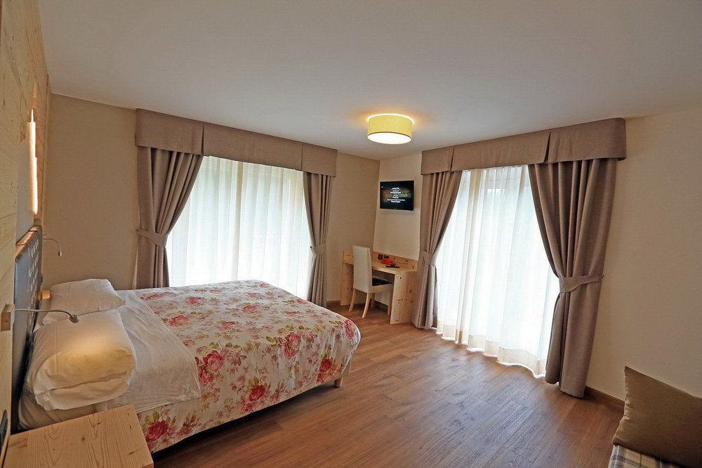 Hotel San Giovanni Vigo di Fassa Eksteriør bilde
