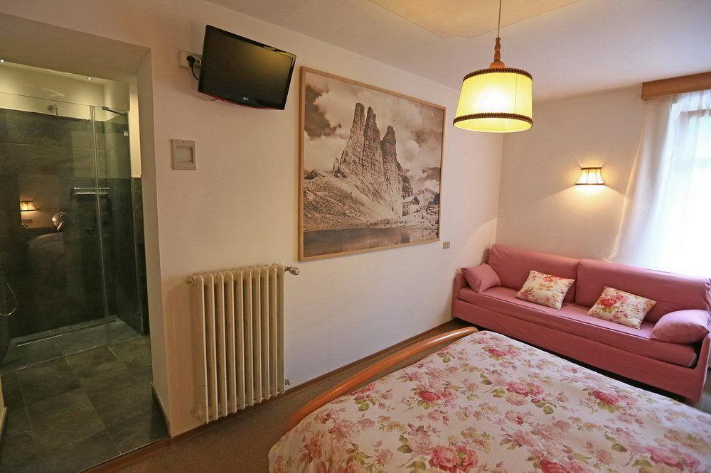 Hotel San Giovanni Vigo di Fassa Eksteriør bilde