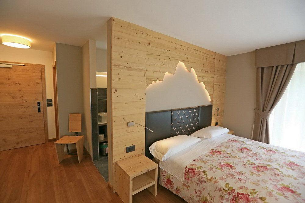 Hotel San Giovanni Vigo di Fassa Eksteriør bilde